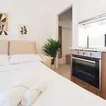 Apartment Primo Piano - Rosellini *